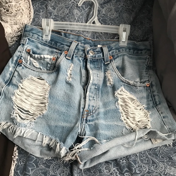 Levi's Pants - Levi's High waisted jean shorts