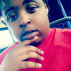 Meet your Posher, Shalexis