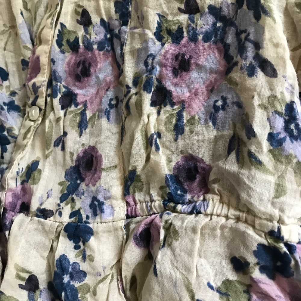 Floral button down - Picture 3 of 3
