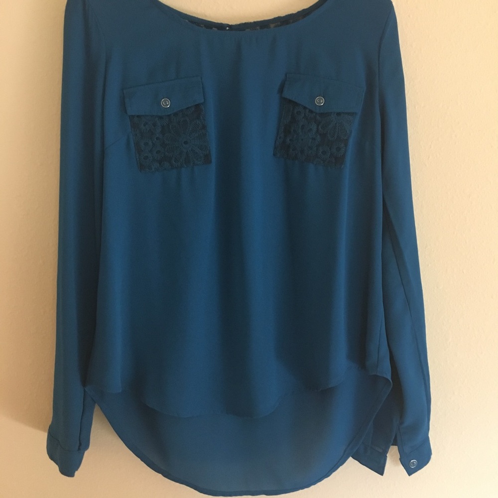 Blouse-Blue with lace.