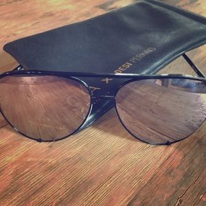 Quay high key sunnies - like new!