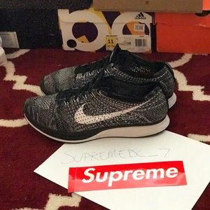 Nike Flyknit Racer Trainer size 11 Oreo