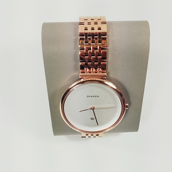 Skagen Rose Gold Watch - Picture 4 of 5