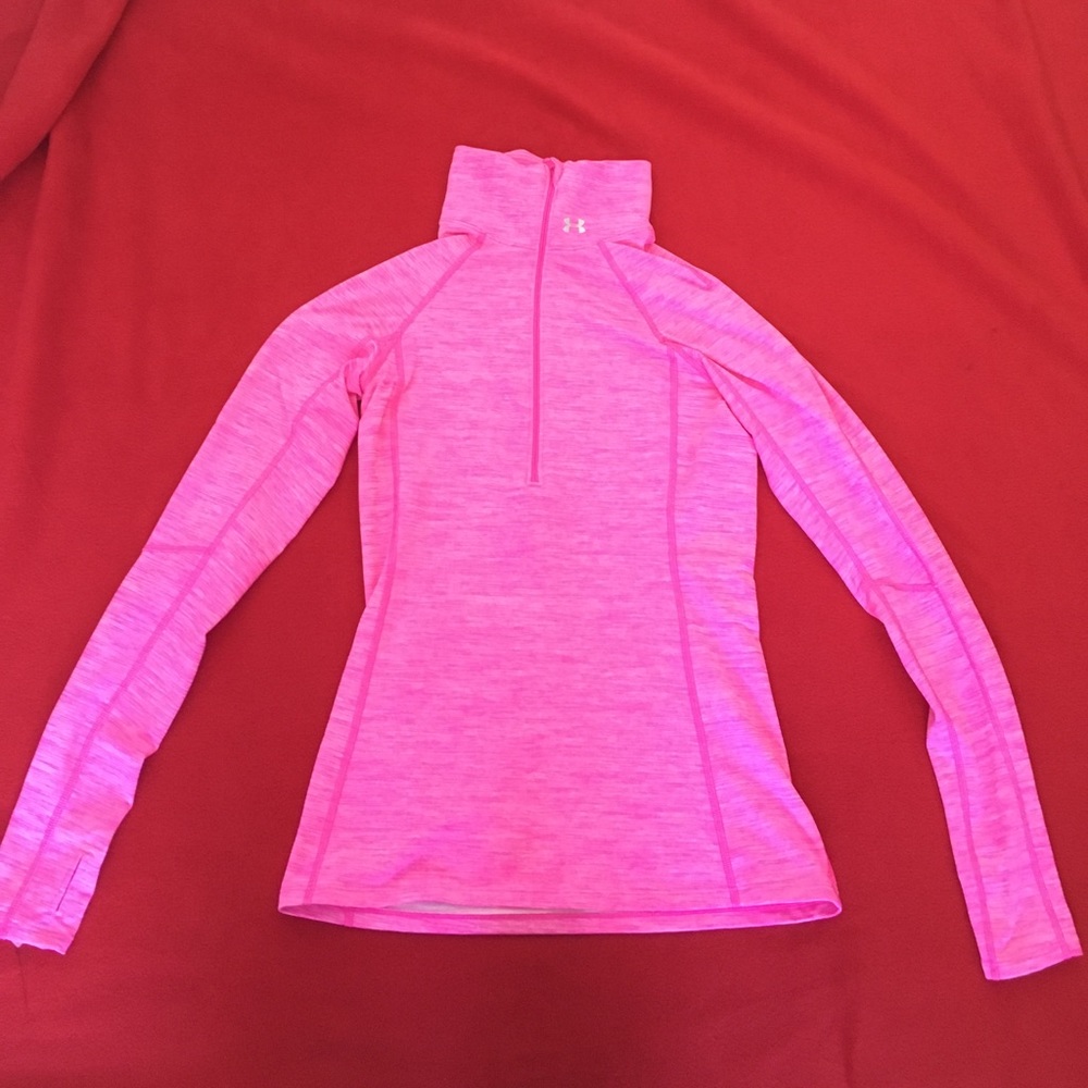 Under Armour cold gear PINK top Small 1/2 zip