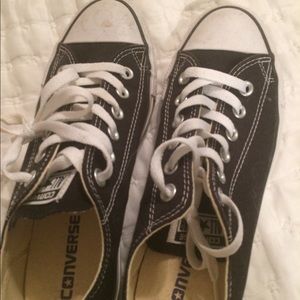 Converse size 7.5