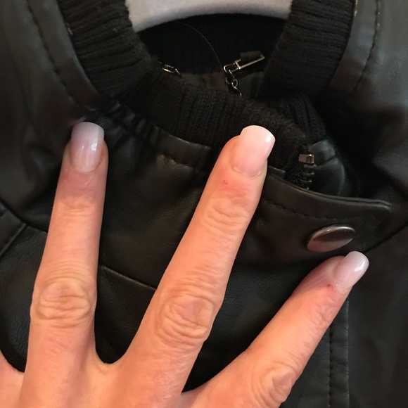 Jacket - Picture 4 of 6