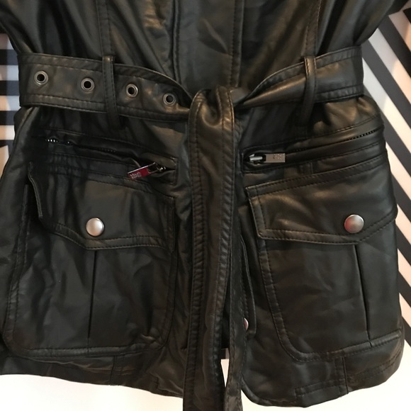 Jacket - Picture 5 of 6