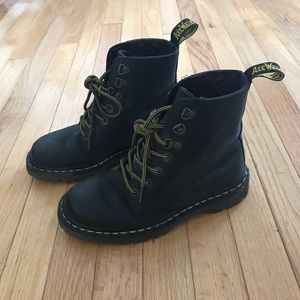 Black Dr. Martens (EU 37)