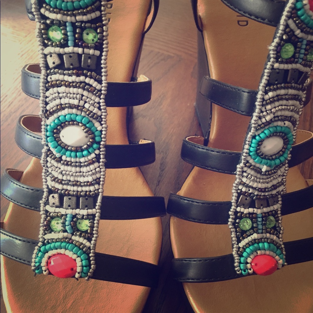 Beaded T strap platform shoes size 11