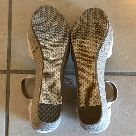 TOMS Floral Jacquard Platform Wedges, size 6.5 - Picture 5 of 5