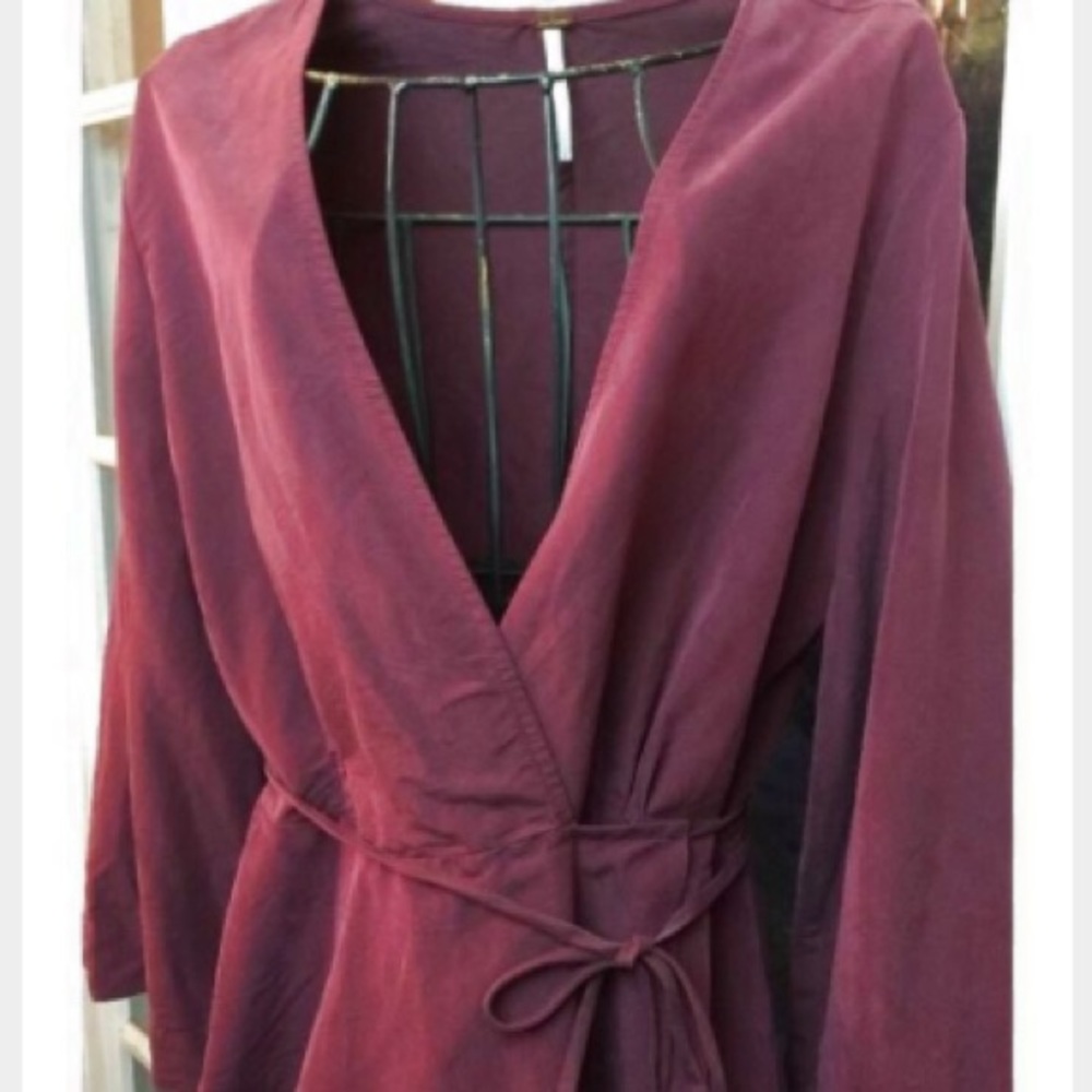 Free People Bell Kimono Maroon top Medium