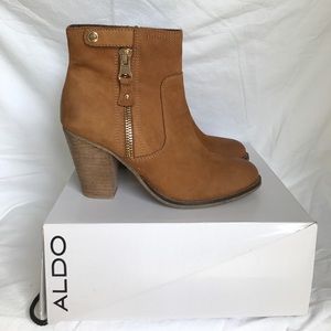 Women's Aldo Olenalla tan leather booties size 8.5