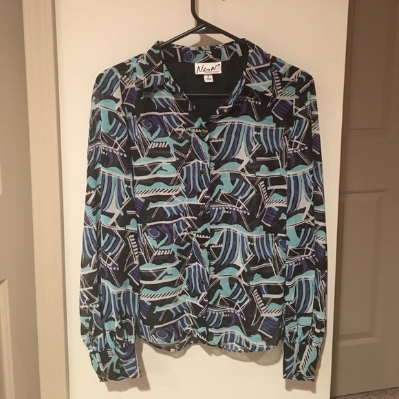 Geometric-shape Blouse - Picture 1 of 2