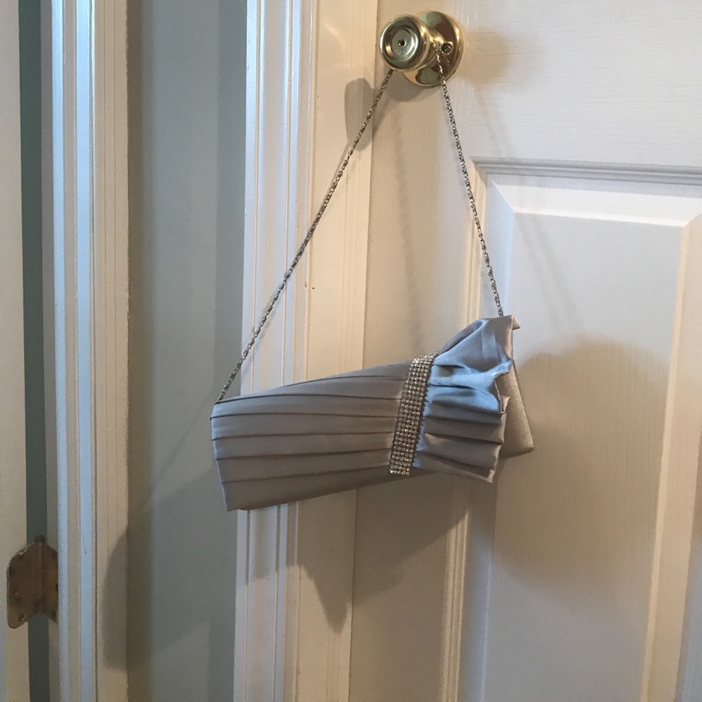 ▫️◽️Silver Prom Clutch◽️▫️