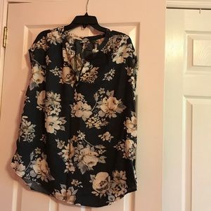 Lightweight top/shirt