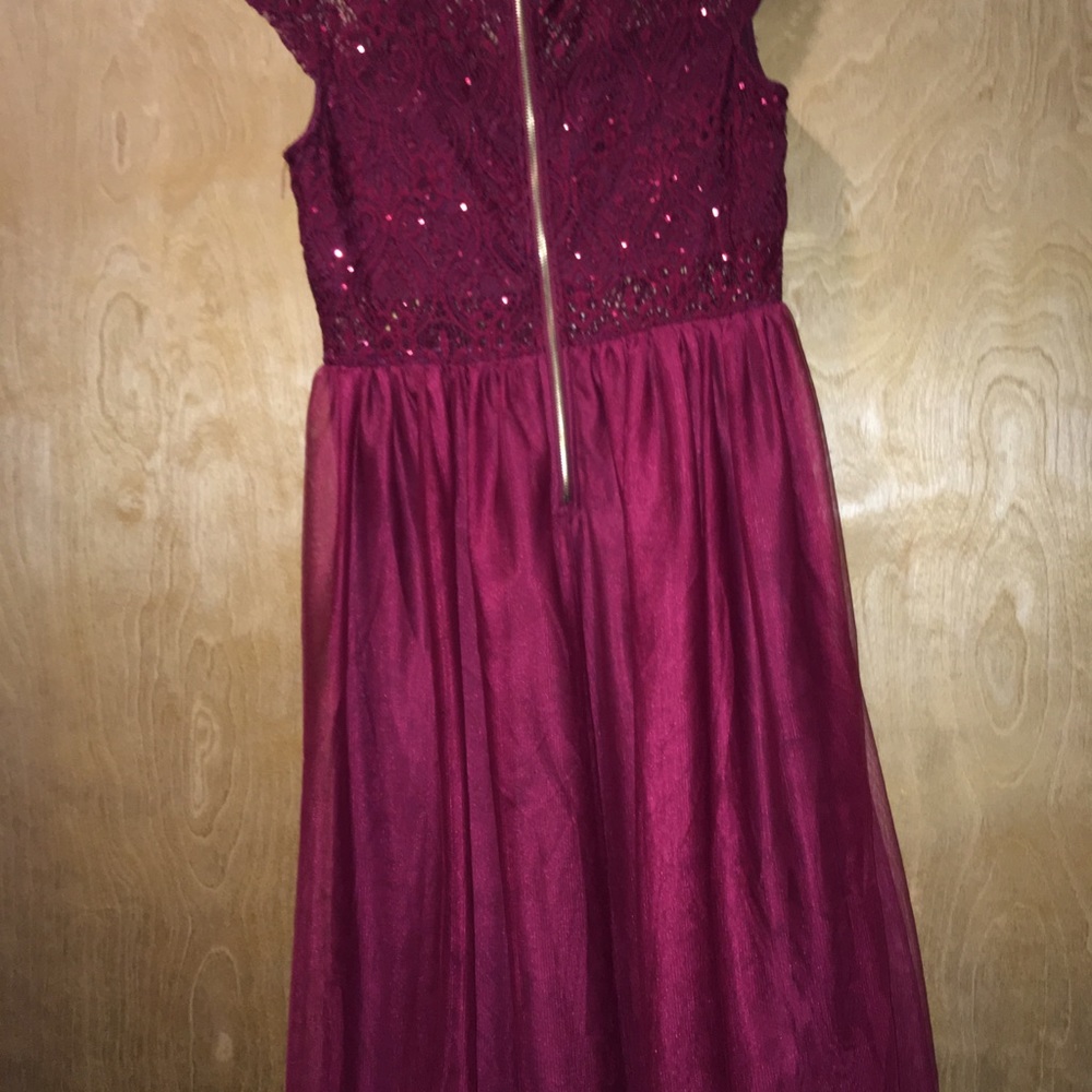 Dress - Picture 3 of 3