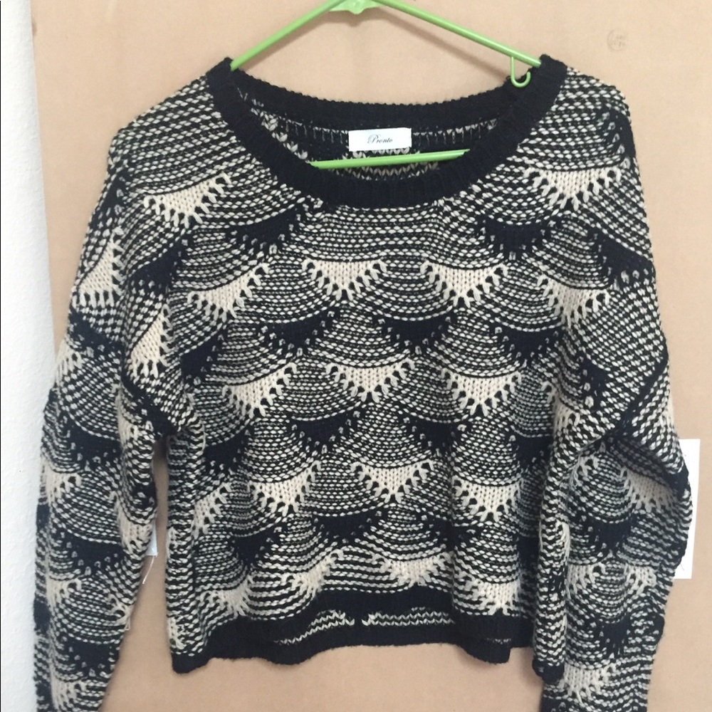 Black and cream crop sweater - size S