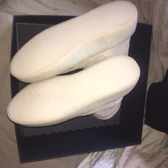 Authentic yeezy season 4 taupe crepe boots main image 4