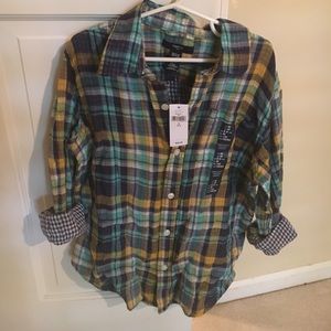 NWT Gap Kids button-down shirt size M