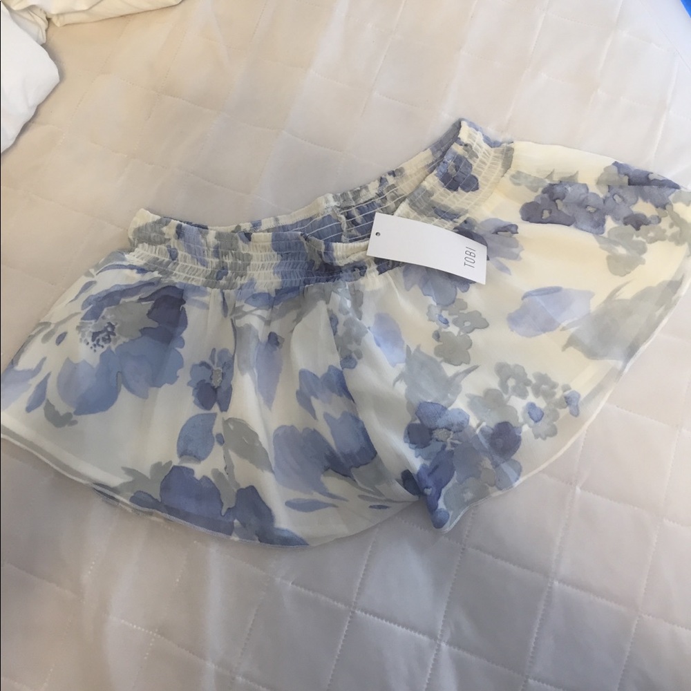 Brand new flowy shorts