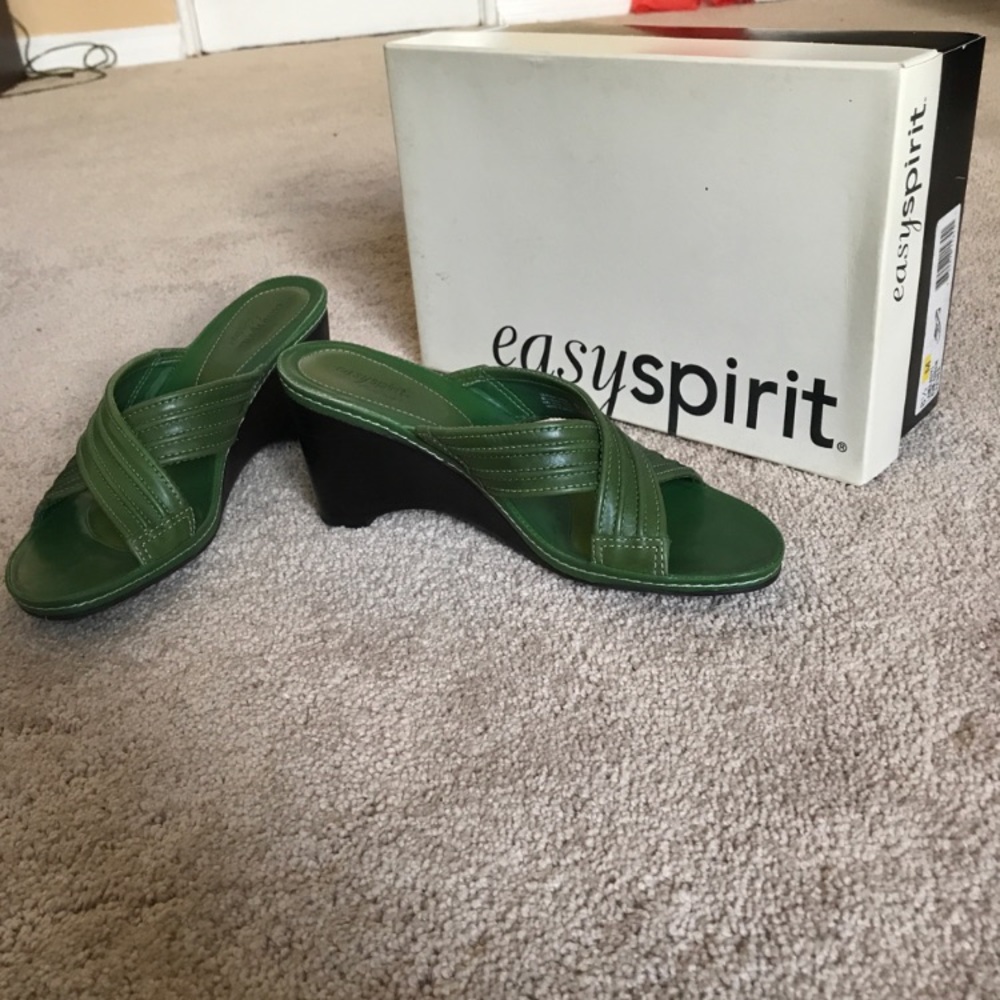 Easy Spirit Sandals