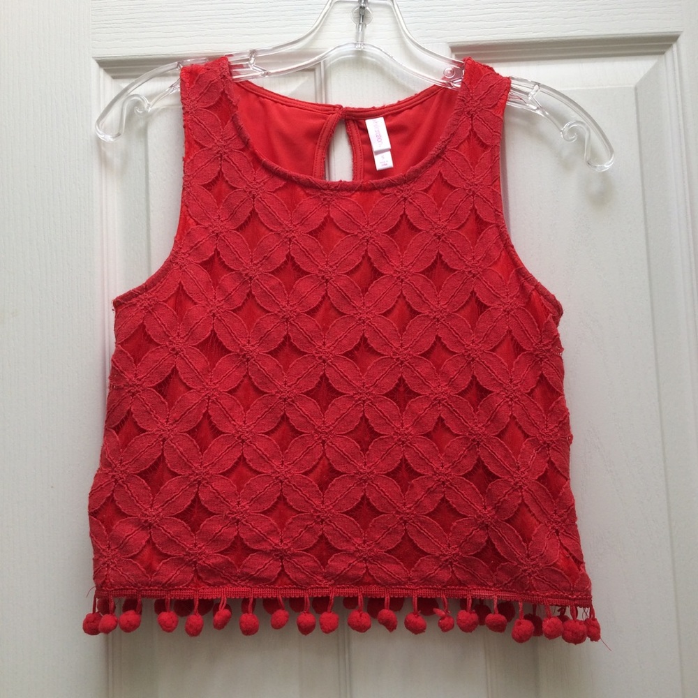 Cute red textured pom-pom crop top tank