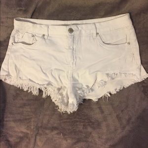 Rue 21 white short shorts