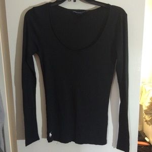 Scoop-neck Black Long-sleeve