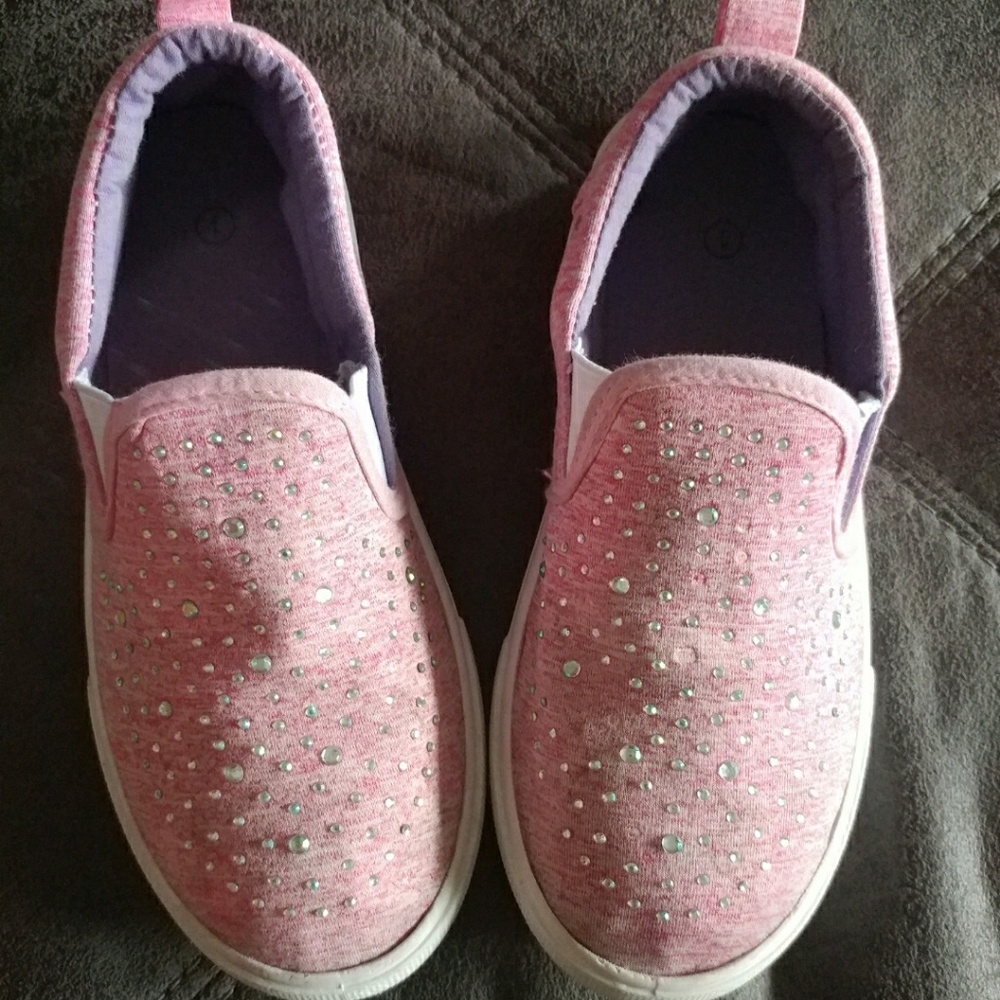 Girls shoes