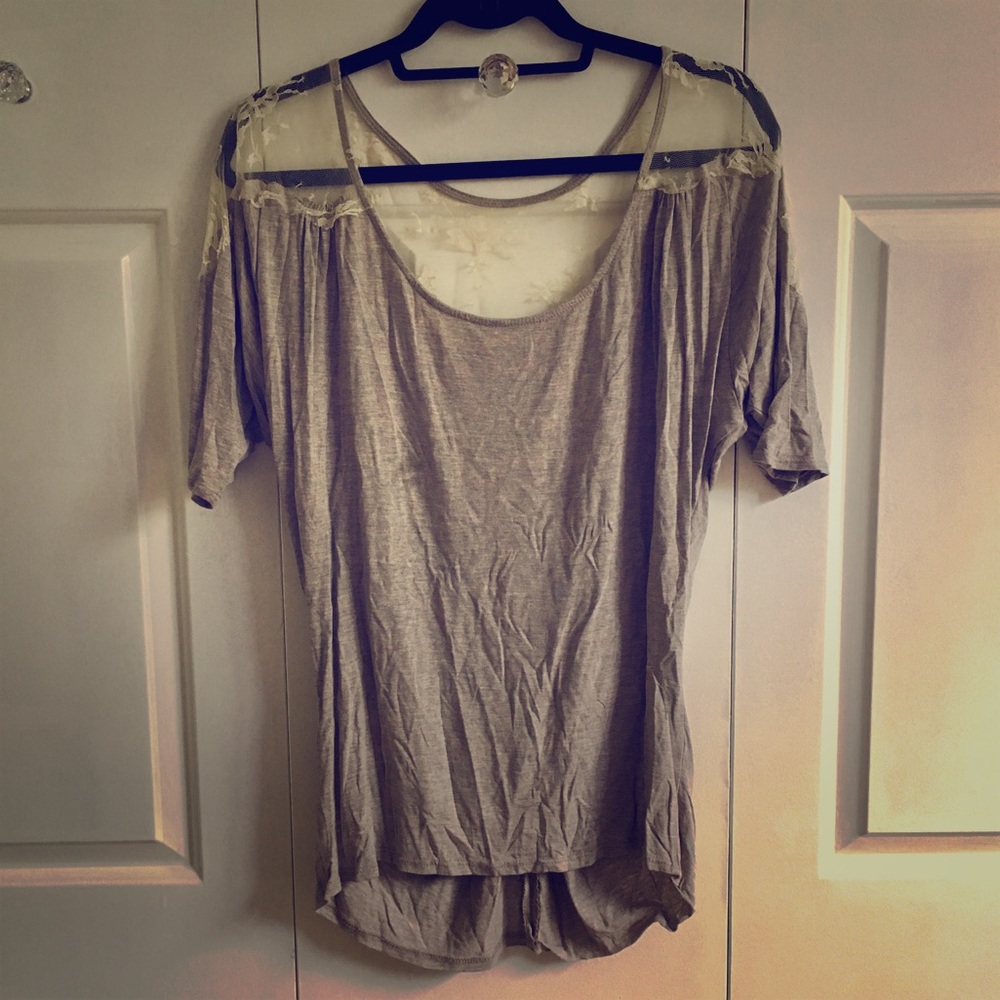 Piacere Di Piu Oatmeal/Grey Lace Top - Size Medium