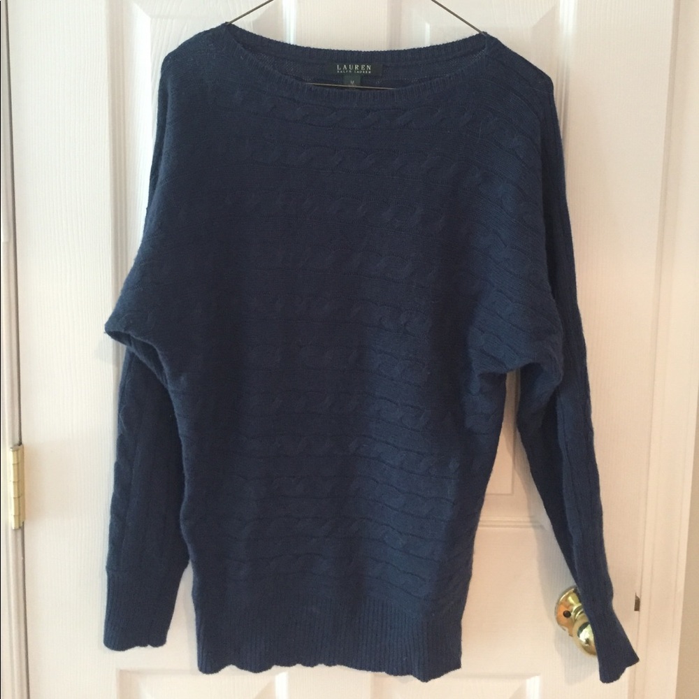 EUC Lauren by Ralph Lauren Cable knit Sweater.
