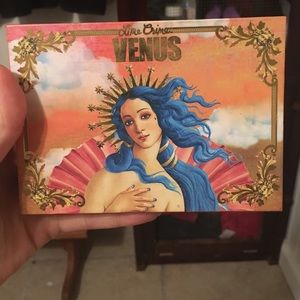 Limecrime Venus palette