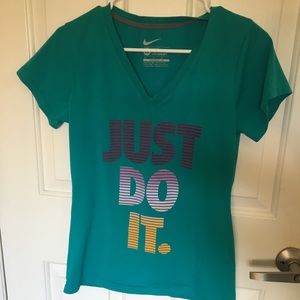 Nike T-shirt