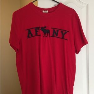 A&F tee red