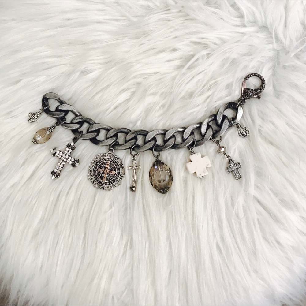 Jewelry/bracelet - Picture 2 of 3