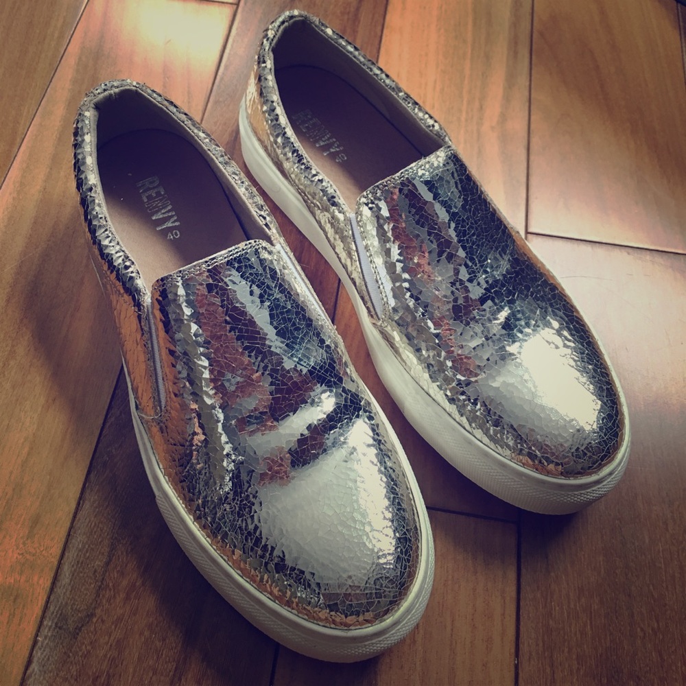 NWT Gold metallic slip on sneaker