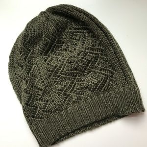 NEVER WORN Green Skull Hat