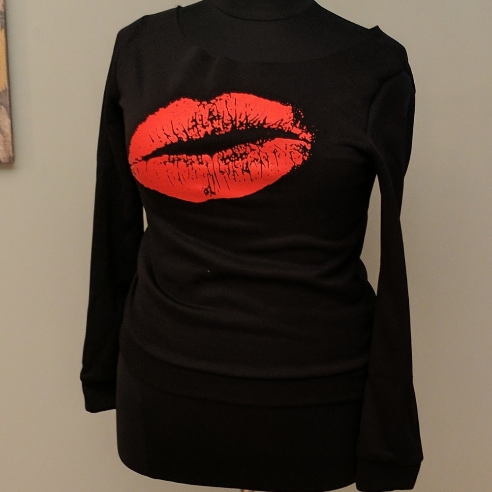 Lipstick Alley Shirt - Picture 2 of 3