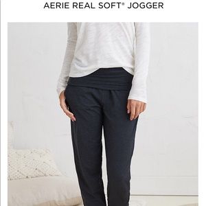 Aerie Real Soft Jogger. Grey. Size L.