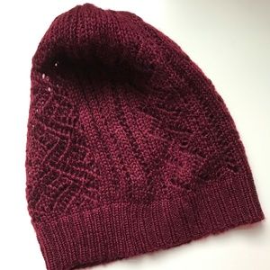 NEVER WORN Maroon Skull Hat