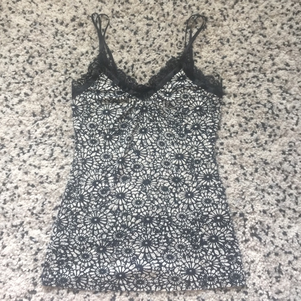 Black and white floral print tank top