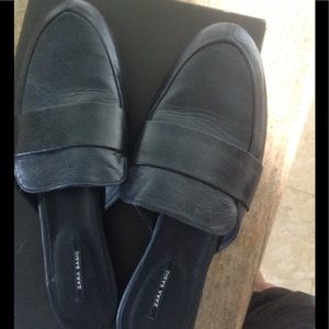 Zara slides