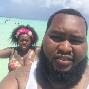 Meet your Posher, Milton