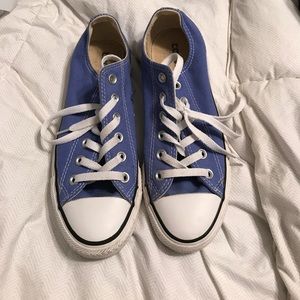 Women's blue Converse
