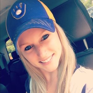 Meet your Posher, Riley