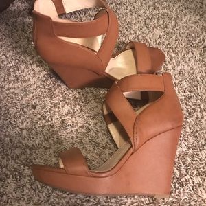 NWOT Jessica Simpson wedges