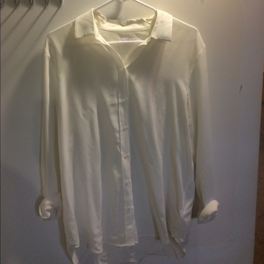 White Everlane relaxed silk button up sz 8