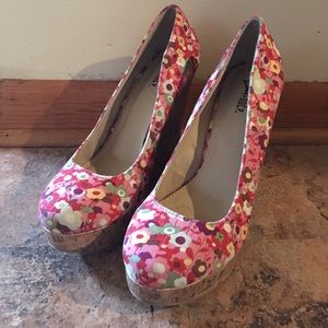 Floral Wedges