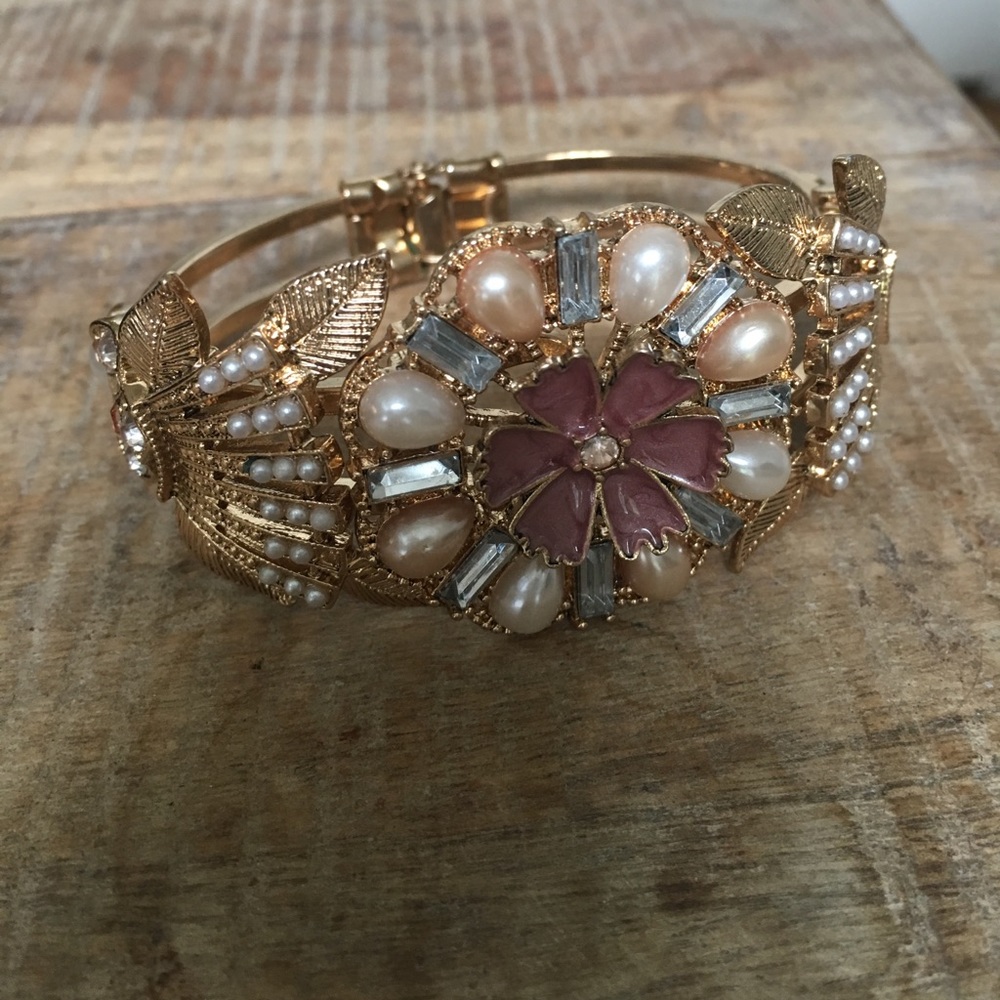 $5 clean out sale! Statement cuff