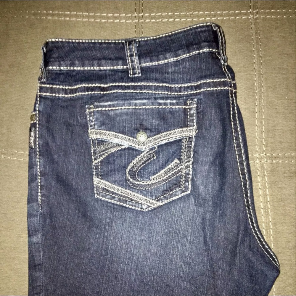 Silver Jeans Suki Slim Bootcut Size 24 - SOLD